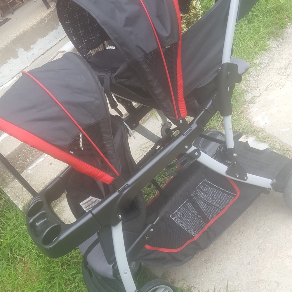 Double stroller - Picture 5 of 7